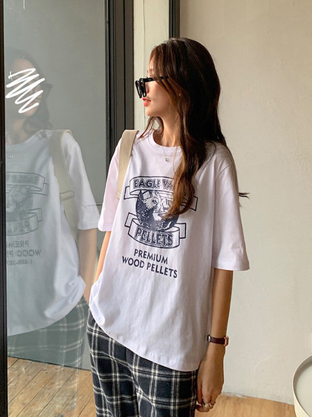 Pamučna široka majica s printom u boji