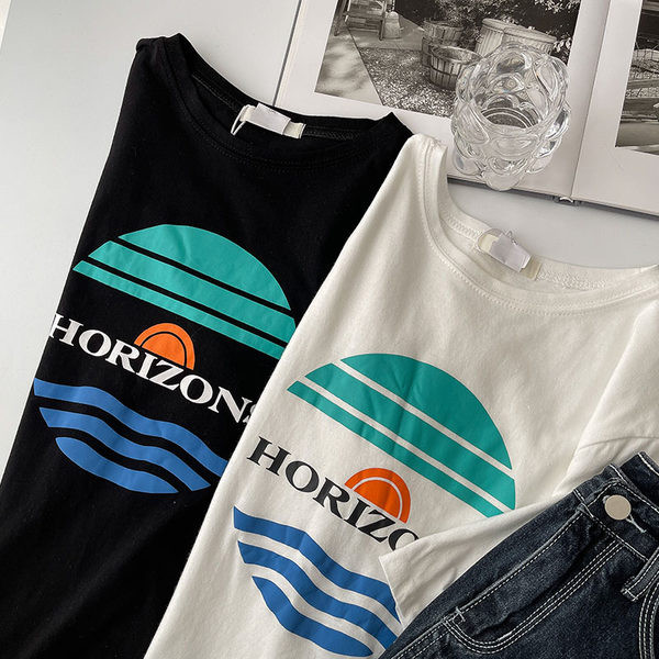 Ženska ležerna majica s aplikacijom i okruglim izrezom