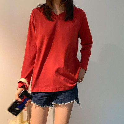 Γυναικεία ανοιξιάτικη μπλούζα με λαιμόκοψη