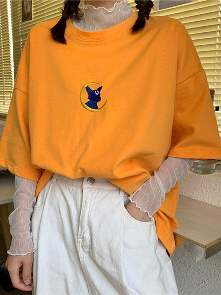 Καλοκαιρινή μπλούζα με 3/4 μανίκια και κέντημα