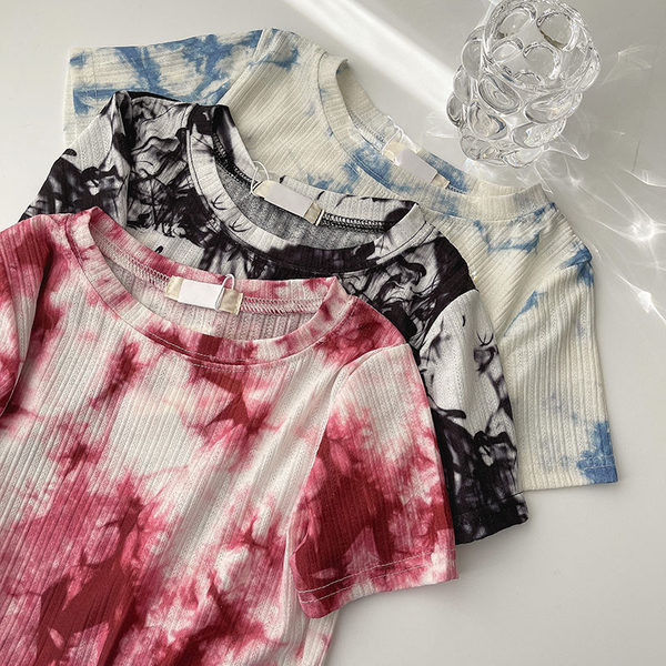 Šarena ženska majica kratkih rukava s okruglim izrezom