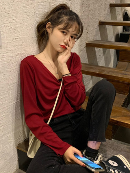 Ženska proljetna bluza s dugim rukavima