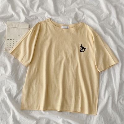 Ženska proljetna majica s aplikacijom i kratkim rukavima