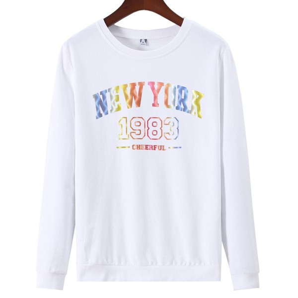 Γυναικεία casual μπλούζα με πολύχρωμη επιγραφή και οβάλ ντεκολτέ