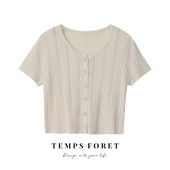 Νέο μοντέλο γυναικείας μπλούζας από λεπτό πλέξιμο με κουμπιά