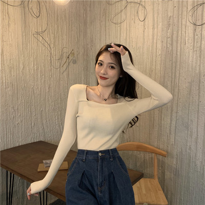 Γυναικεία μπλούζα με τετράγωνο ντεκολτέ