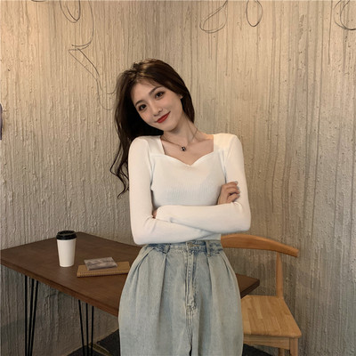 Γυναικεία μπλούζα με τετράγωνο ντεκολτέ