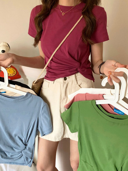 Ženska kratka majica s 3/4 rukavima skupljenim sa strane