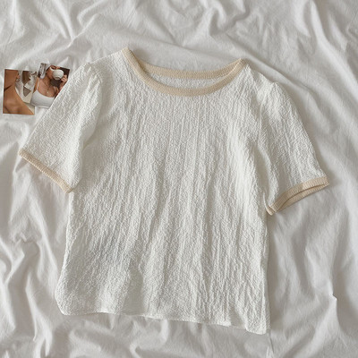 Γυναικεία μοντέρνα μπλούζα με κοντά μανίκια και στρογγυλή λαιμόκοψη