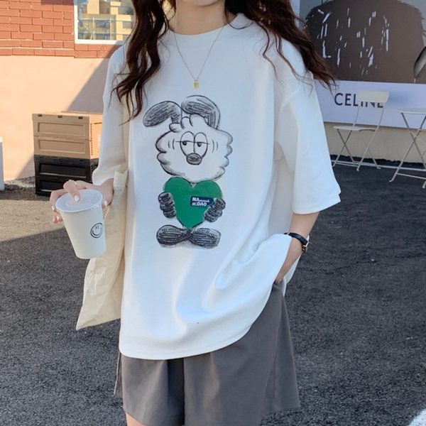 Naujo modelio vasariniai marškinėliai su spalvotomis aplikacijomis