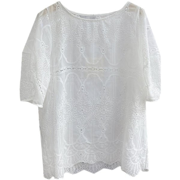 Novi model ženske bluze sa okruglim izrezom i kratkim rukavima u bijeloj boji