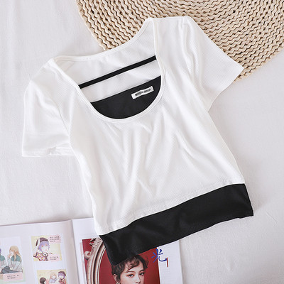 Casual γυναικεία μπλούζα με κοντά μανίκια σε λευκό και μαύρο χρώμα