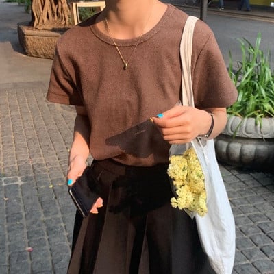 Νέο μοντέλο μονόχρωμη μπλούζα με κοντά μανίκια