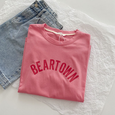 Γυναικείο casual μπλουζάκι με επιγραφή και κοντά μανίκια