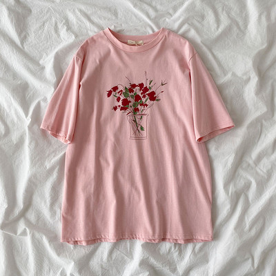 Casual γυναικείο μπλουζάκι με floral απλικέ