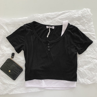 Γυναικείο casual μπλουζάκι με κουμπιά και οβάλ ντεκολτέ