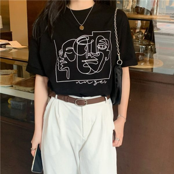 Γυναικείο καλοκαιρινό μπλουζάκι με απλικέ