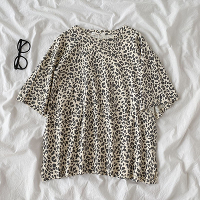 Γυναικείο casual μπλουζάκι με μοτίβο λεοπάρ