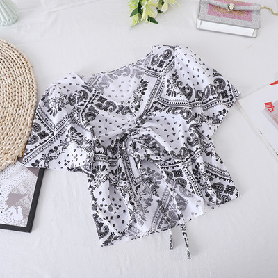 Γυναικεία μπλούζα με κορδόνια και κοντά μανίκια