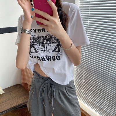 Μπλουζάκι με φαρδύ μοντέλο για γυναίκες με τύπωμα