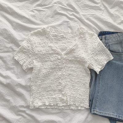 Γυναικείο μπλουζάκι με κοντά μανίκια και λαιμόκοψη - σε δύο χρώματα