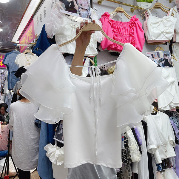 Moodne naiste pluus kandilise kaelusega ja tüllvarrukatega - kahte värvi