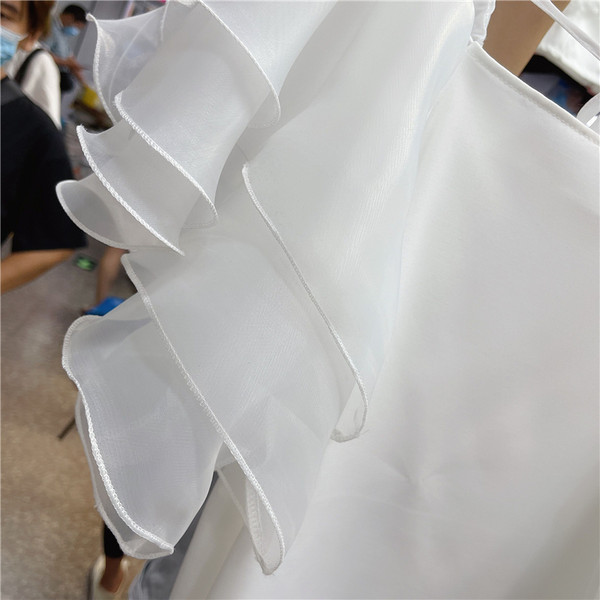 Moodne naiste pluus kandilise kaelusega ja tüllvarrukatega - kahte värvi