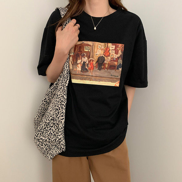 Moderna ljetna majica s printom u boji