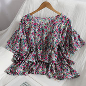 Μοντέρνα γυναικεία μπλούζα με λουλουδάτο μοτίβο και στρογγυλή λαιμόκοψη