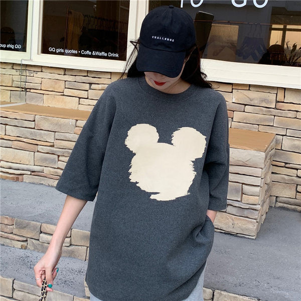 Φαρδύ μπλουζάκι με απλικέ για γυναίκες