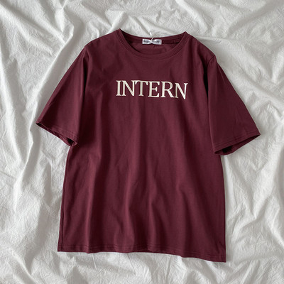 Ležerna ženska majica s natpisom i kratkim rukavima