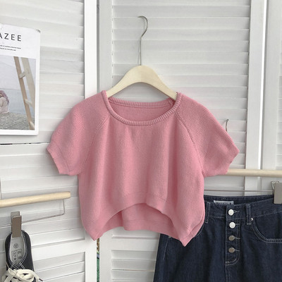 Tricou scurt de dama cu decolteu oval si maneci scurte