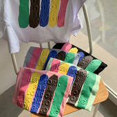 Μοντέρνο καλοκαιρινό μπλουζάκι με πολύχρωμες επιγραφές - νέο μοντέλο