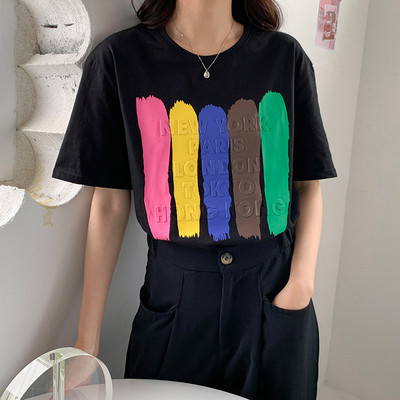 Μοντέρνο καλοκαιρινό μπλουζάκι με πολύχρωμες επιγραφές - νέο μοντέλο