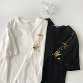 Γυναικείο casual μπλουζάκι με κέντημα και κοντά μανίκια