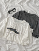 Γυναικείο μπλουζάκι με στρογγυλή λαιμόκοψη και κοντά μανίκια