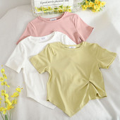 Γυναικείο ασύμμετρο μπλουζάκι με στρογγυλή λαιμόκοψη