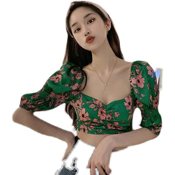 Ležerna ženska kratka bluza s cvjetnim uzorkom i puf rukavima