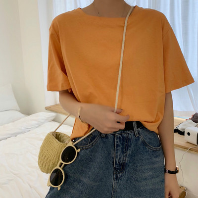 Καλοκαιρινό βαμβακερό μπλουζάκι με κοντά μανίκια