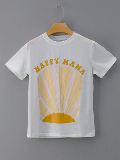 Дамска тениска в бял цвят с цветна апликация 