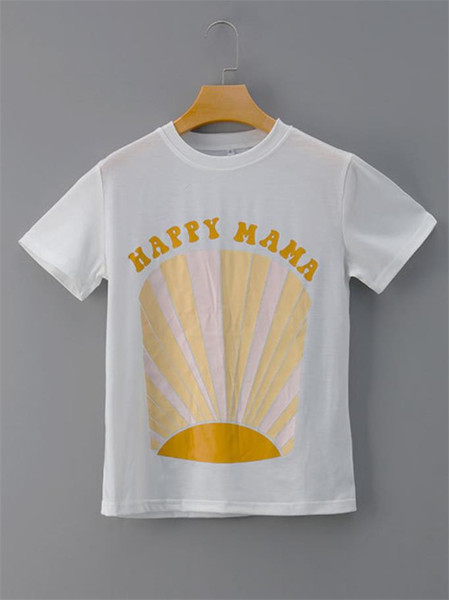 Дамска тениска в бял цвят с цветна апликация 