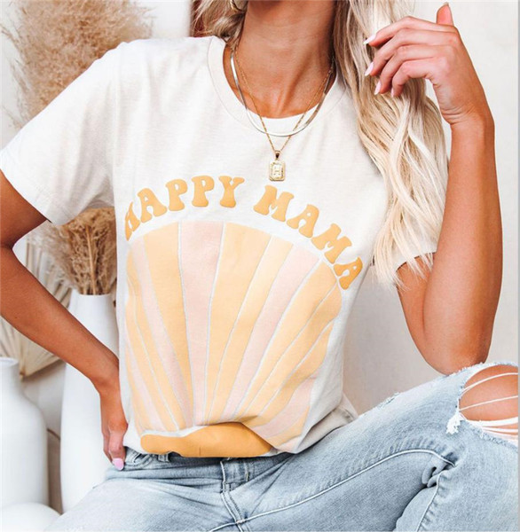 Дамска тениска в бял цвят с цветна апликация 