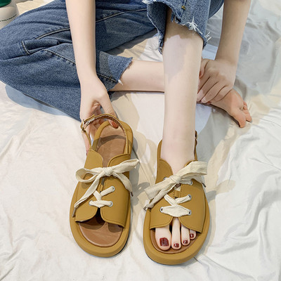 Γυναικεία casual σανδάλια με κορδόνια και επίπεδη σόλα