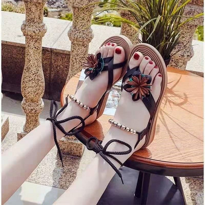 Vabaaja naiste sandaalid pärlite ja 3D kaunistusega