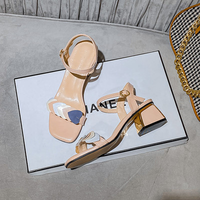 Γυναικεία έκο δερμάτινα σανδάλια με χοντρό τακούνι