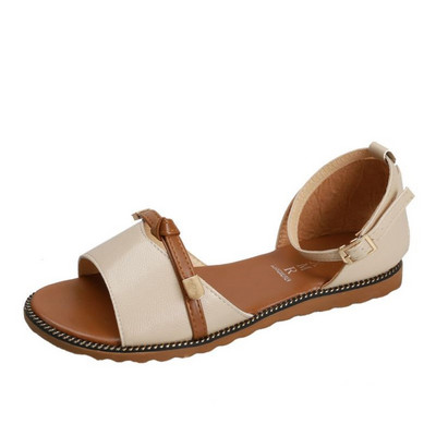 Дамски сандали заоблени отпред с метална катарама 