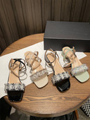 Μοντέρνα γυναικεία σανδάλια με παχύ τακούνι 4 εκατοστά