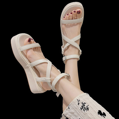 Sieviešu ikdienas sandales ar ādas lencēm trīs krāsās