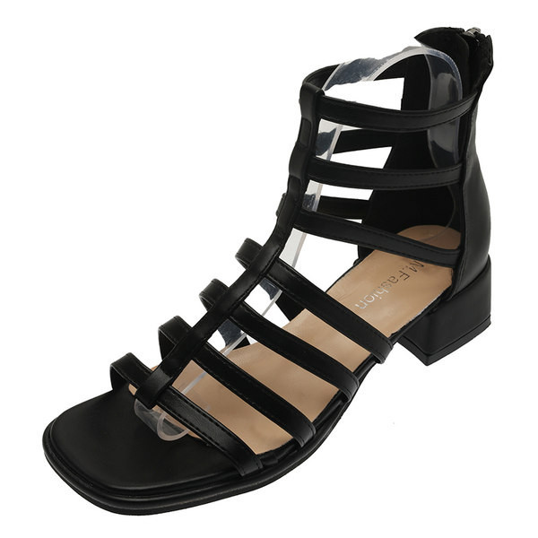 Novi model ženskih sandala sa remenčićima od umjetne kože i patentnim zatvaračem