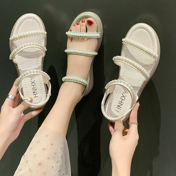Γυναικεία σανδάλια με πέρλες σε δύο χρώματα